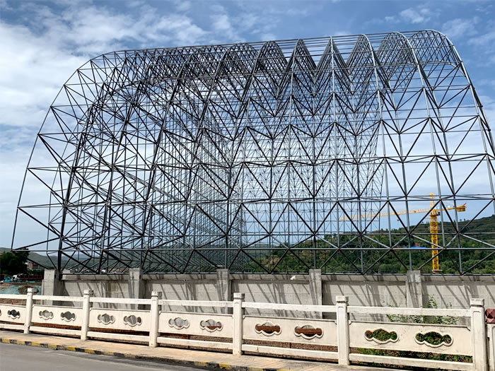 义乌山寨矿储煤棚网架